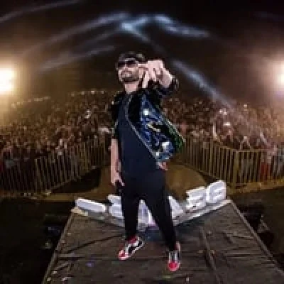 Download Munni Badnaam Remix by Dj Shadow Dubai mp3 song
